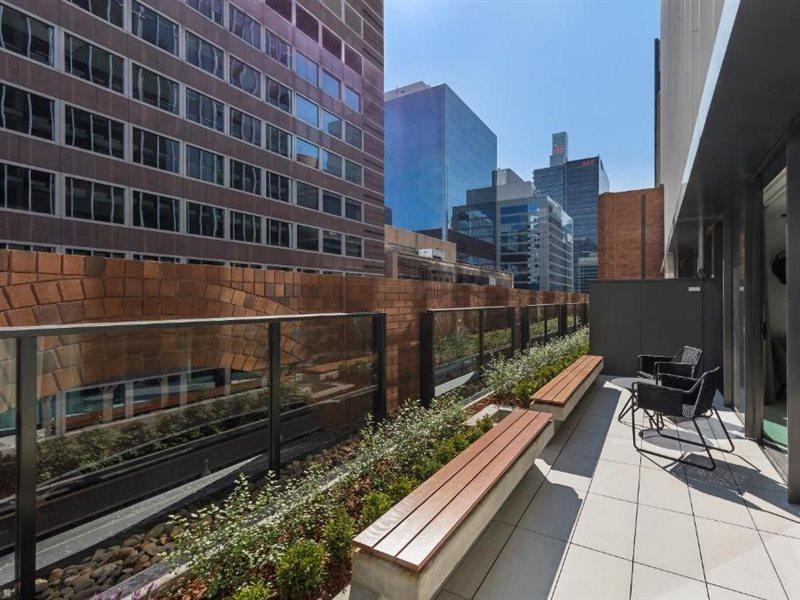 Skye Suites Sydney Sidney Exterior foto The rooftop garden