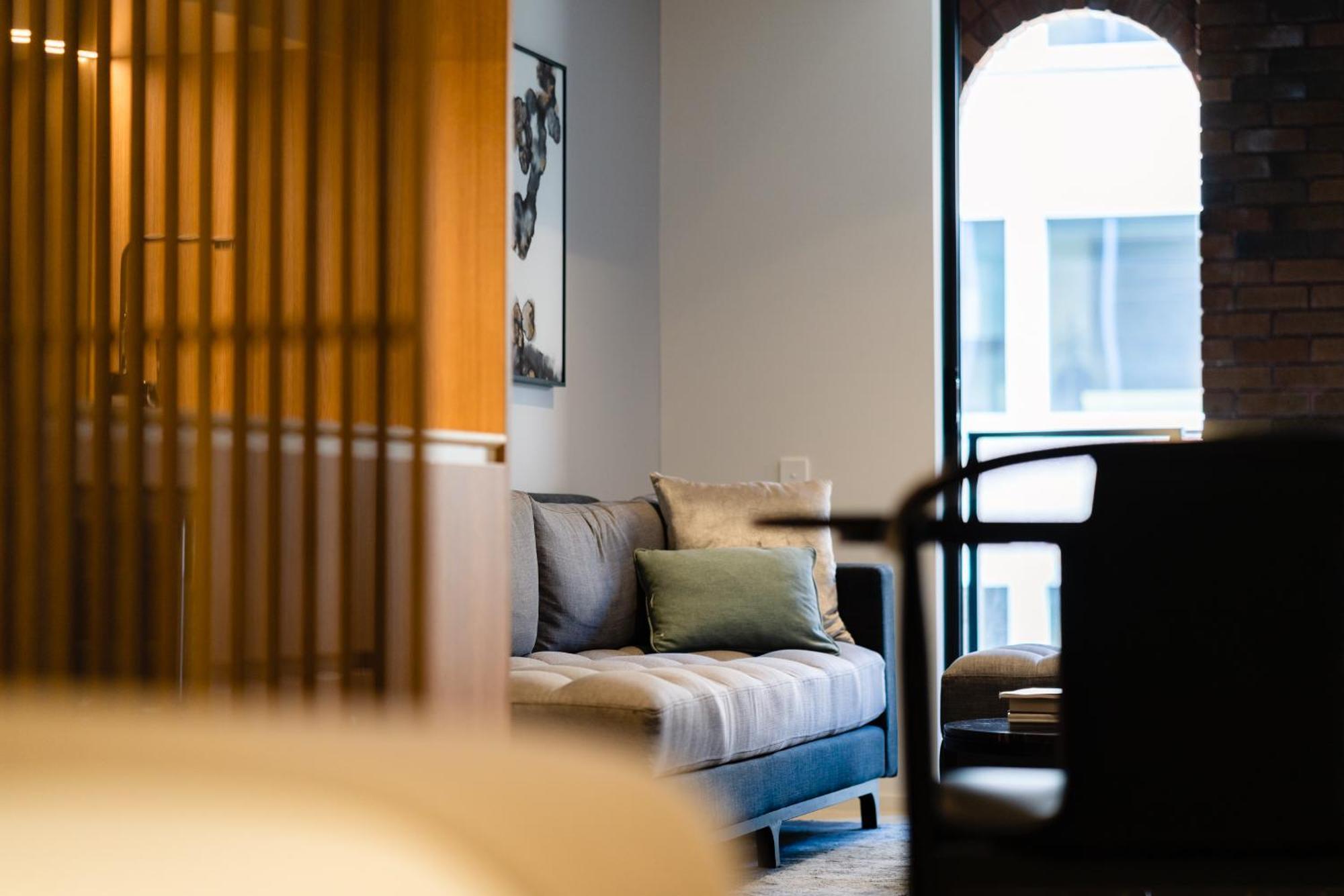 Skye Suites Sydney Sidney Quarto foto A room at the hotel